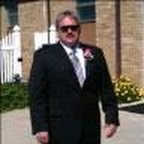Profile Picture of Keith Mcclure (@kemcclure8588) on Poshmark