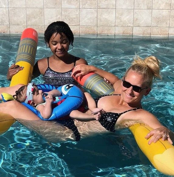 Profile Picture of Joanie Lowe (@joanielowe) on Poshmark