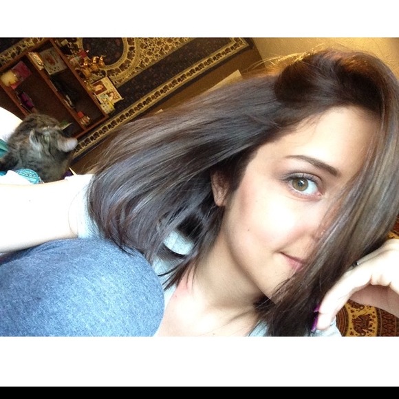 Profile Picture of Gillian Smith (@smithg) on Poshmark