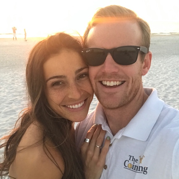 Profile Picture of Ash Heyser (@aheyser) on Poshmark