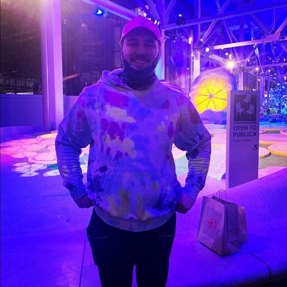 Profile Picture of Brandon Bowles (@brandonbowle574) on Poshmark