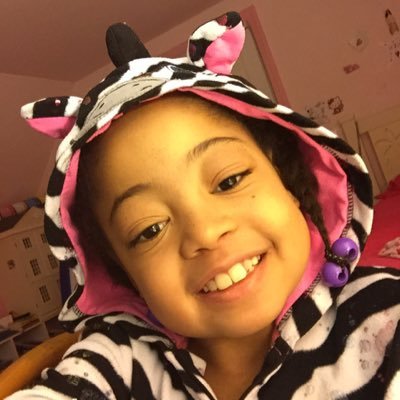 Zoe Becker - Twitter Profile Picture of Zoe Becker (@zozomamma) on Twitter