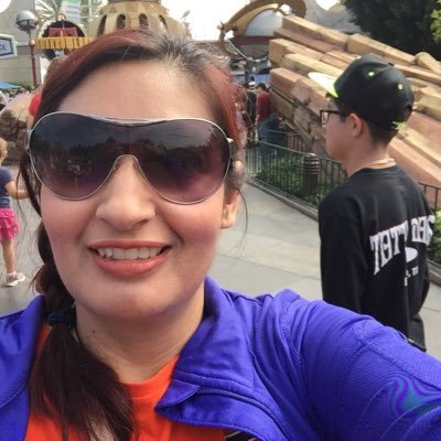 Profile Picture of Lucy Paz (@mpaz2120) on Twitter