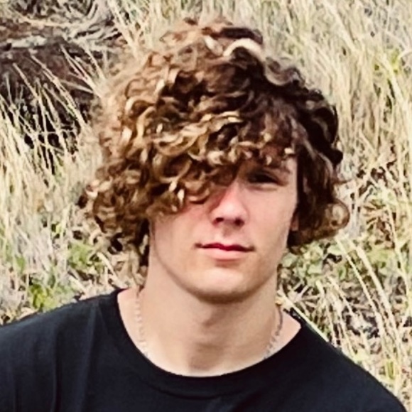 Profile Picture of Gavin Hansberry (@gav_614) on Poshmark