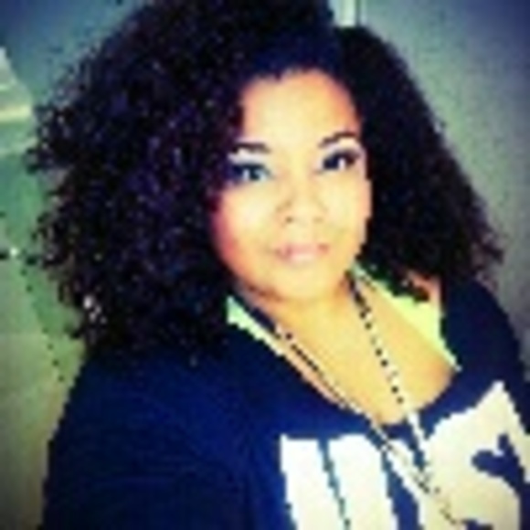 Profile Picture of Krystal Cardenas (@krystalc41) on Poshmark