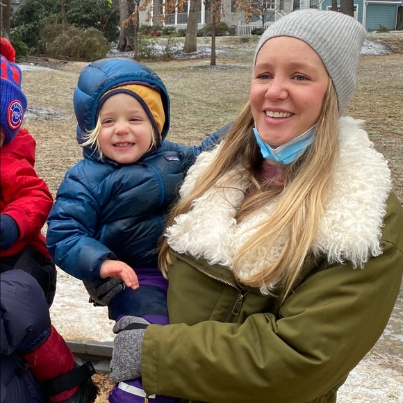 Profile Picture of Julia Ravenscroft (@juliaraven8) on Poshmark