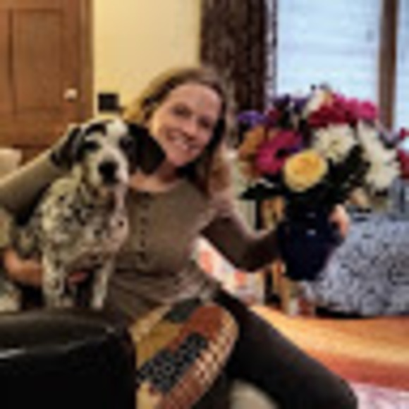 Profile Picture of Lydia Hoffhines (@lydhoffhines) on Poshmark