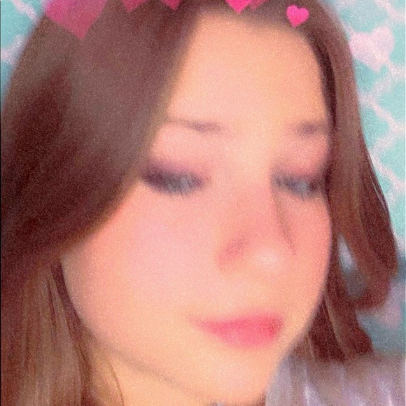 Kiersten Mannix - Poshmark Profile Picture of Kiersten Mannix (@klmannix) on Poshmark