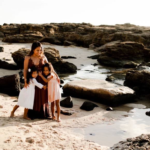 Profile Picture of Alexa Fernandez (@alexaleigh) on Poshmark