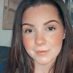 Profile Picture of Laura Delaney (@delaneydiaries_) on Instagram