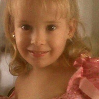 Profile Picture of Astrid Elena Ortiz (@Astridortiz20) on Twitter