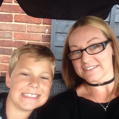 Profile Picture of Nikki Holmes (@nikkinicnak) on Twitter