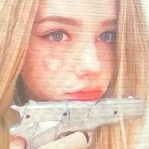 Profile Picture of Zachary Bradley (@elvisnunez163) on Poshmark