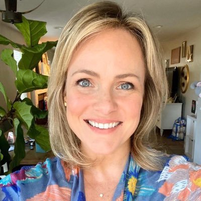 Profile Picture of Deanna Olsen (@deannaolse) on Twitter