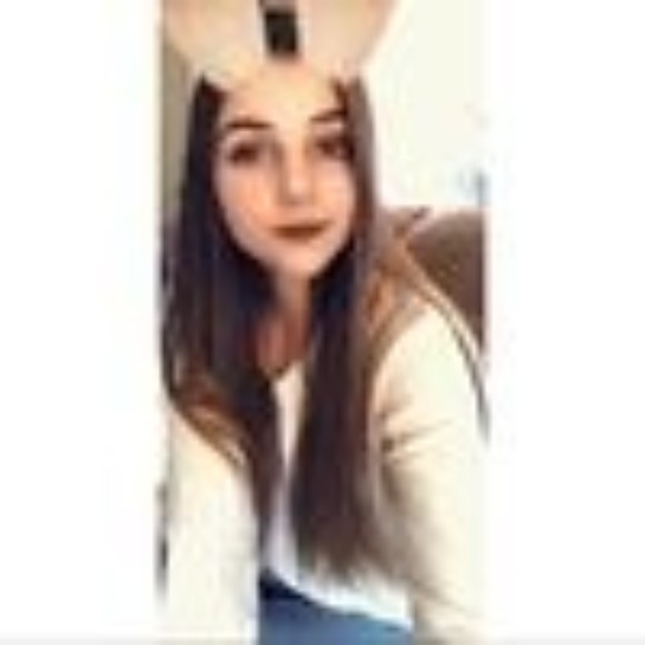 Profile Picture of Chi Iraida (@chiiraida39) on Poshmark