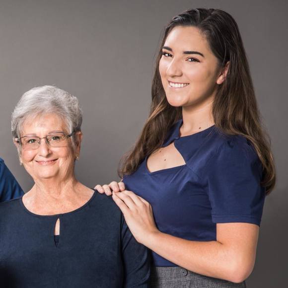 Profile Picture of Maya Novicki (@mayabug97) on Poshmark