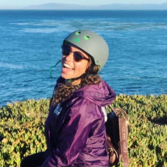 Profile Picture of Lindsay Myluv (@linzmarie0420) on Poshmark