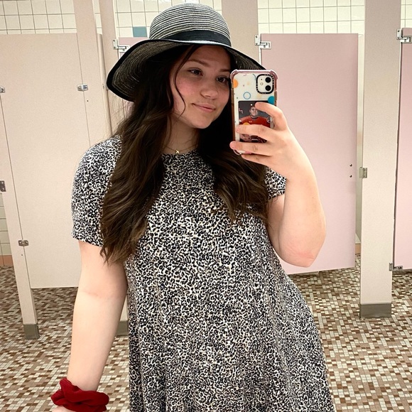 Profile Picture of Alyssa Hatch (@alyssamh3) on Poshmark