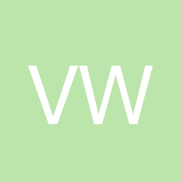 Profile Picture of Vicky Walter (@vickylynnwalter) on Poshmark