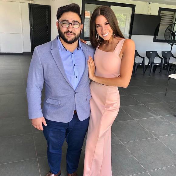 Profile Picture of Veronique Khoury (@veroniquekhoury) on Poshmark