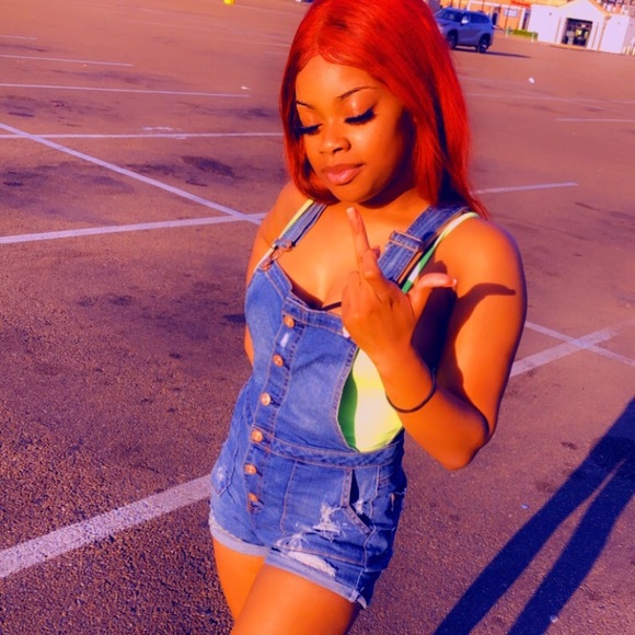 Profile Picture of Tia Haynes (@tbunny672) on Poshmark