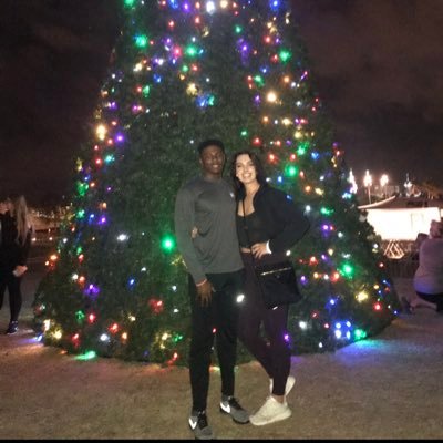 Profile Picture of Hannah Parker & Walter Colbert (@hannnnnyywaltyy) on Twitter