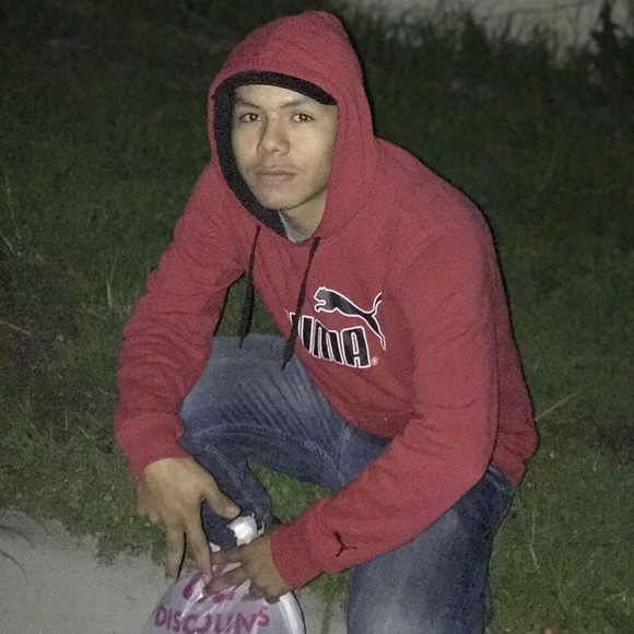 Profile Picture of Alejandro Prado (@alexzuh) on Poshmark