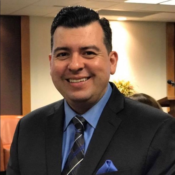 Profile Picture of Fernando Saucedo (@4nando5auce) on Poshmark