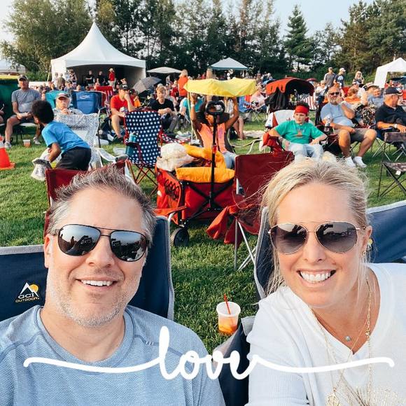 Profile Picture of Lisa Pulrang (@lpulrang) on Poshmark