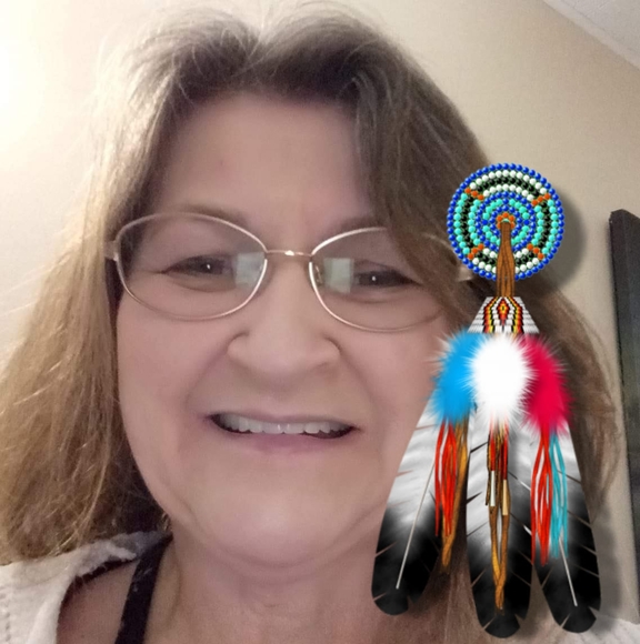 Profile Picture of Edna Andrews (@ednaa79) on Poshmark