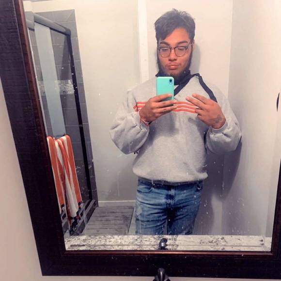 Profile Picture of Mike Peralta (@mikeperalta14) on Poshmark