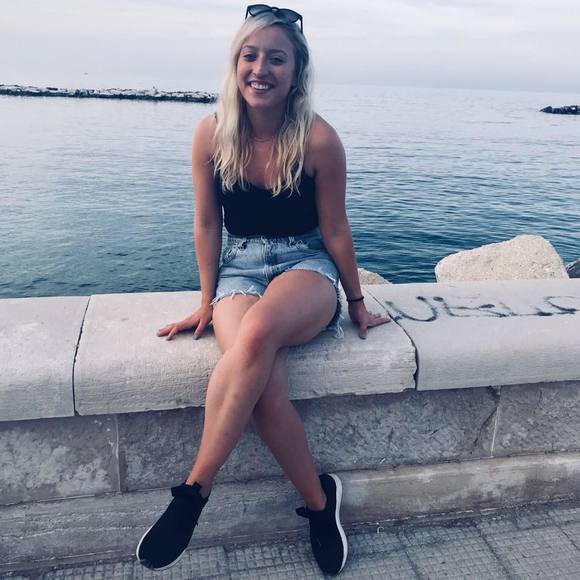 Profile Picture of Kasia Rybczyk (@krybczy1) on Poshmark