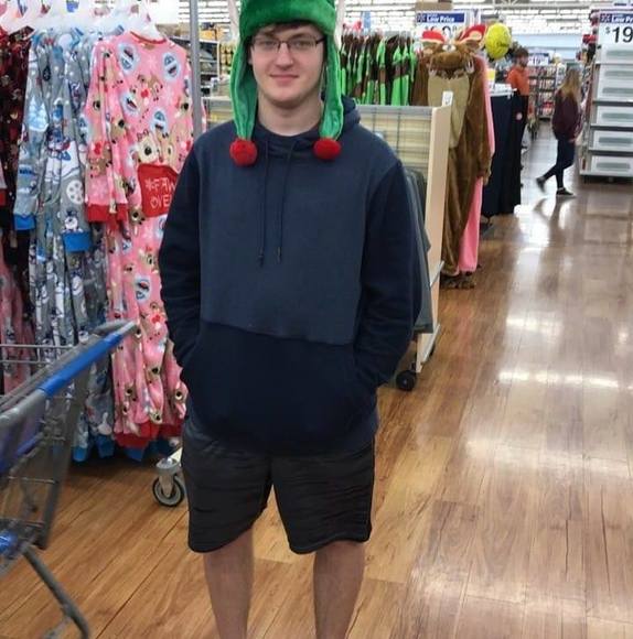 Profile Picture of Tyler Sharpe (@thelostqaws) on Poshmark