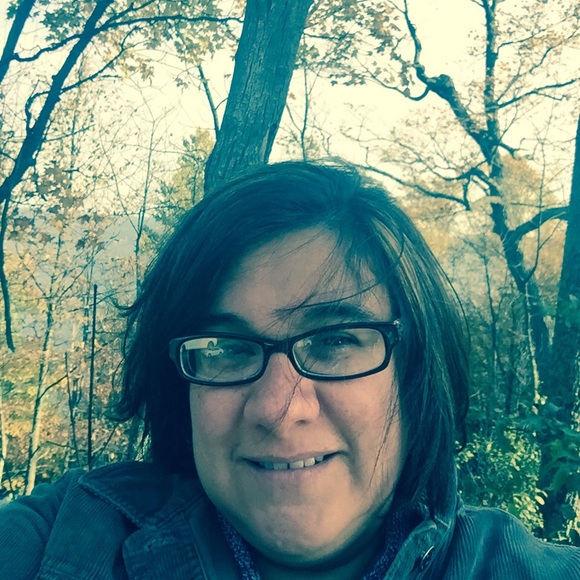 Profile Picture of Jennifer Casey (@jc18005) on Poshmark
