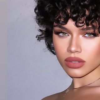 Profile Picture of Aiyana-Lee (@aiyanaleeofficial) on Instagram