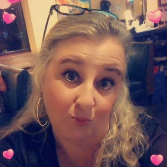 Profile Picture of Lori Clackum (@lafaile) on Poshmark