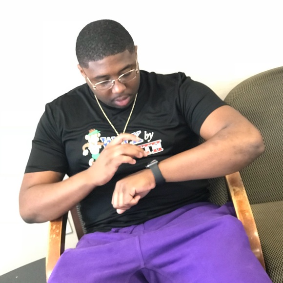 Profile Picture of Stacy Grant (@stayso) on Poshmark