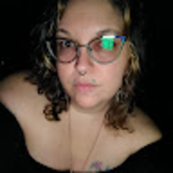 Profile Picture of Erica Northup (@iviyanna) on Poshmark