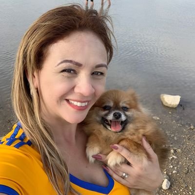 Profile Picture of Vianey Cisneros Alma (@vianeycisnerosa) on Twitter