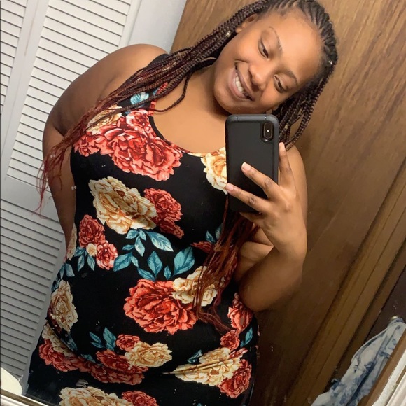 Kamari Locust - Poshmark Profile Picture of Kamari Locust (@kamari1950) on Poshmark