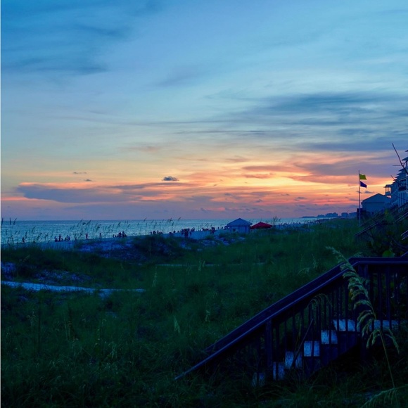 Melanie Oldner - Poshmark Profile Picture of Melanie Oldner (@melanieoldner) on Poshmark