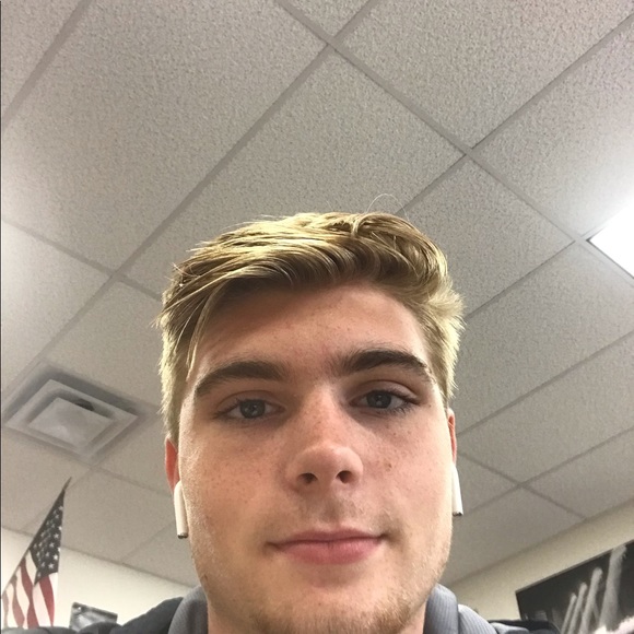 Profile Picture of Tyler Pearson (@tylerpearson6) on Poshmark