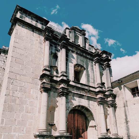 Profile Picture of Bianca Hommert (@biancahommert) on Poshmark