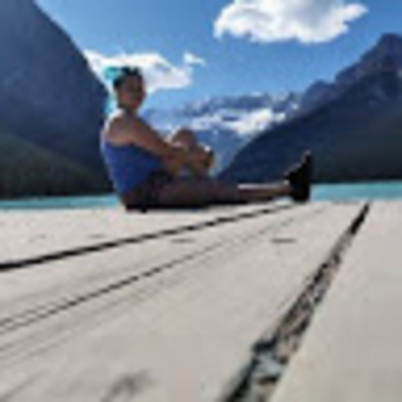 Profile Picture of Michlyn Leduc (@leducmichlyn) on Poshmark