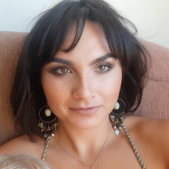 Profile Picture of Jasmine Li (@jasmineli695) on Poshmark