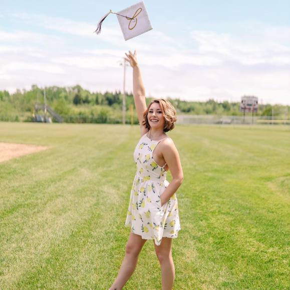 Joelle Bronson - Poshmark Profile Picture of Joelle Bronson (@bronsonjoelle) on Poshmark