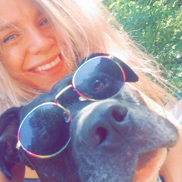 Casey Duguay - Poshmark Profile Picture of Casey Duguay (@ck1107) on Poshmark