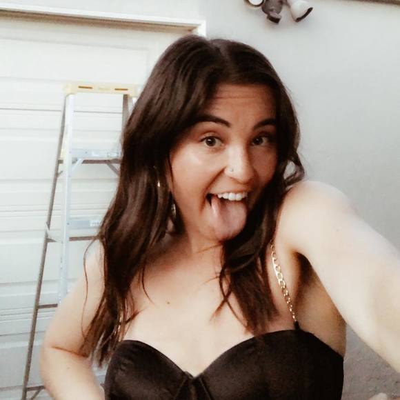 Profile Picture of Lauren Mcleese (@lmcleese) on Poshmark