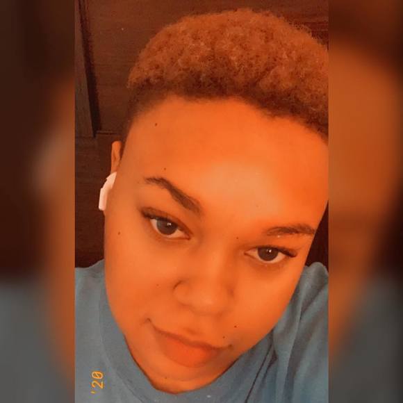 Profile Picture of Kerise Richardson (@keriserich) on Poshmark