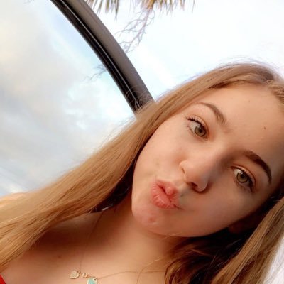 Profile Picture of Melana Karstendiek (@melanak964) on Twitter